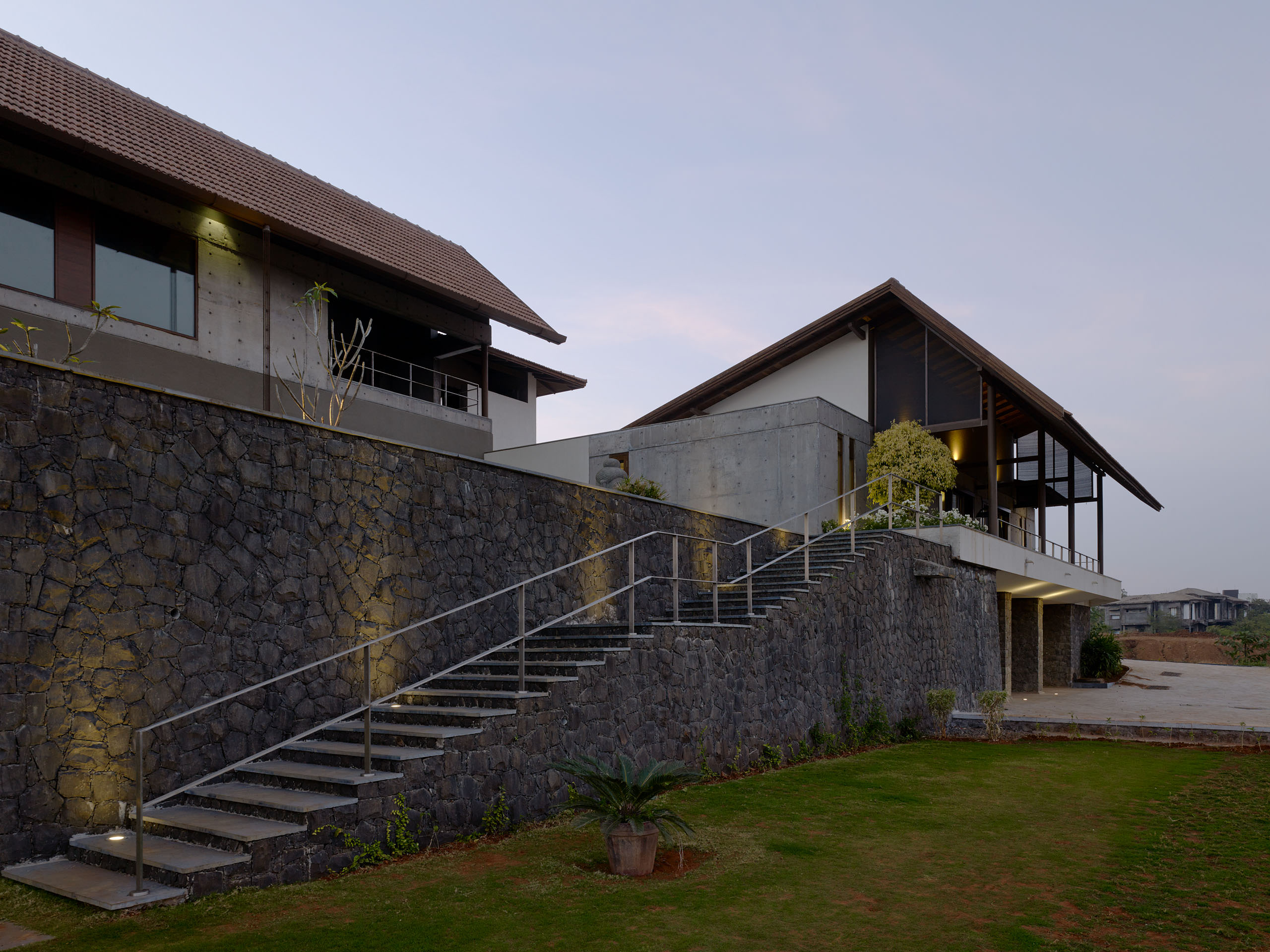 E14489 Alpa 042106 j2560